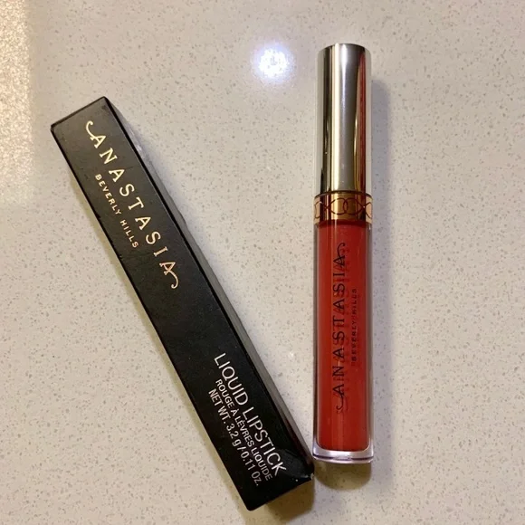 Anastasia Matte Liquid Lipstick in Kathryn - Picture 2 of 3